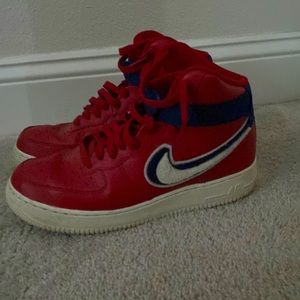 Nike high top ones varsity limited edition/light creases🔴💙